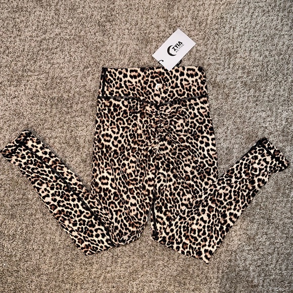 Zyia active scrunchy leggings - Picture 2 of 6